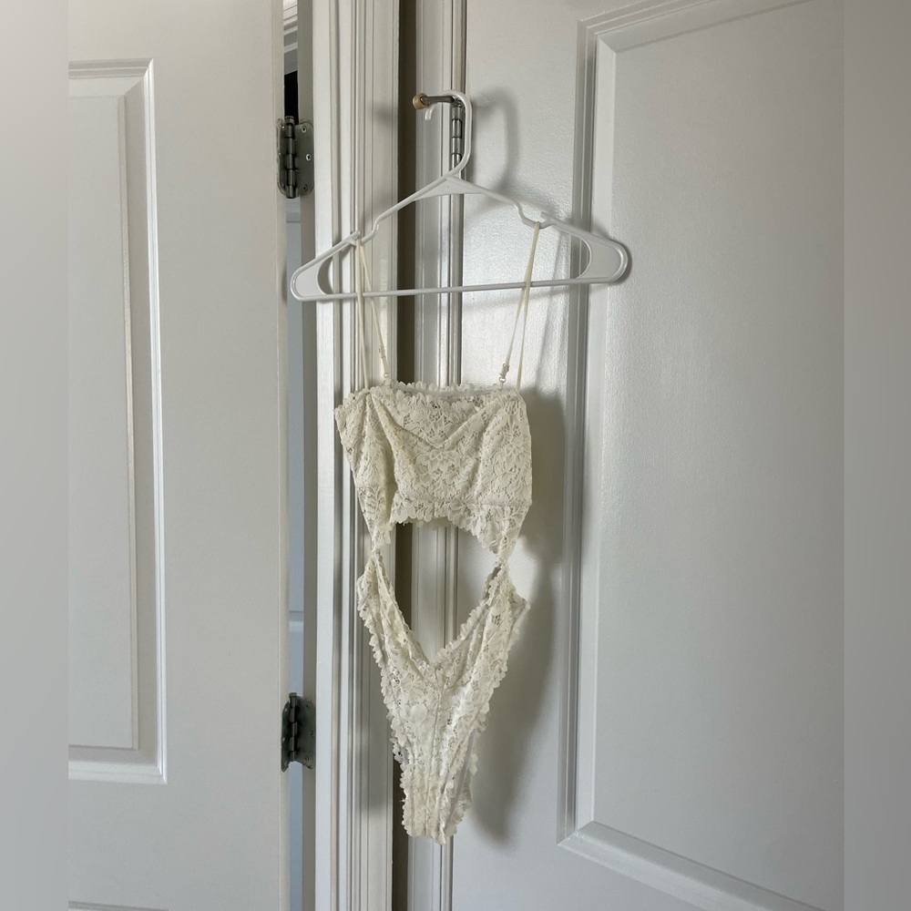 Urban Outfitters Lace Cut-out Bodysuit Size XS
